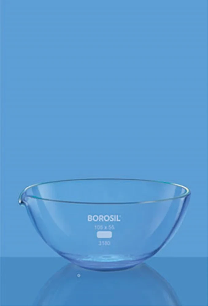 FLAT BOTTOM EVAPORATING DISHES With Spout